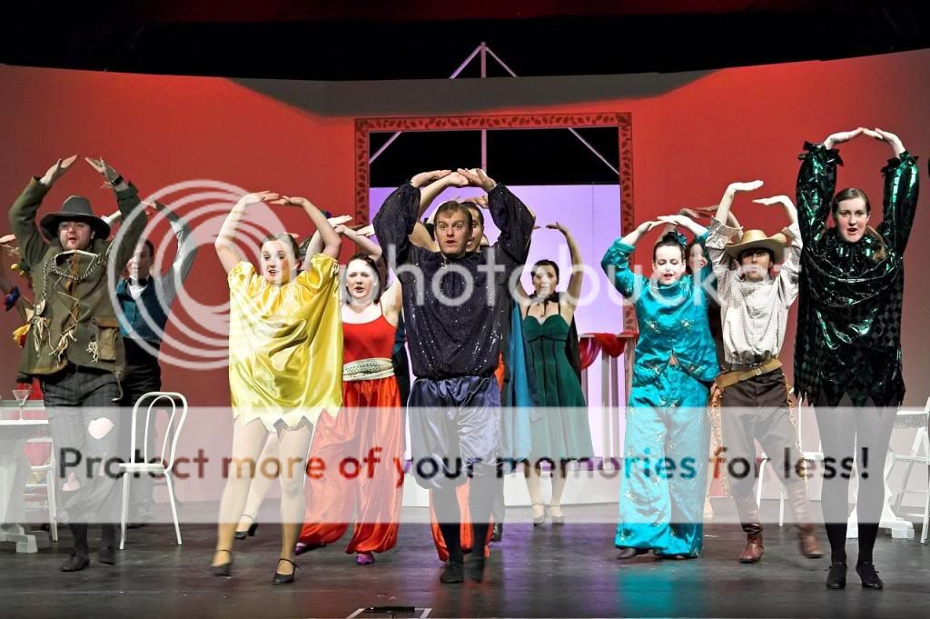 IMAGE: http://i392.photobucket.com/albums/pp9/hamacting/200702%20-%20EMT%20-%20The%20Boy%20Friend/3115754730_20238166d9_o.jpg